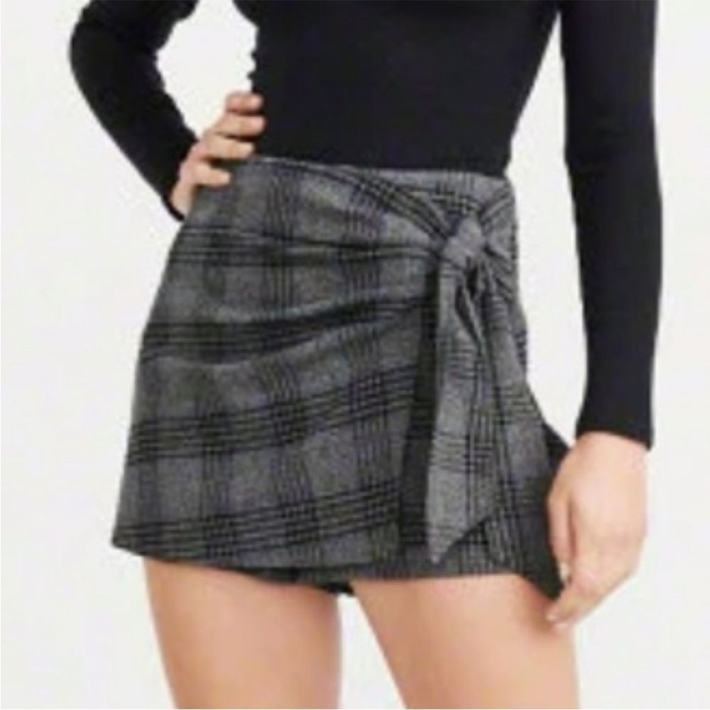A&F Wrap Plaid menswear Tie Abercrombie & Fitch Grey black Skirt Skort preppy M - Picture 2 of 8